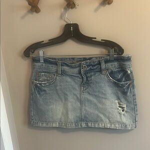 Vintage Y2K American Eagle micro mini hip hugger denim skirt 8 distressed